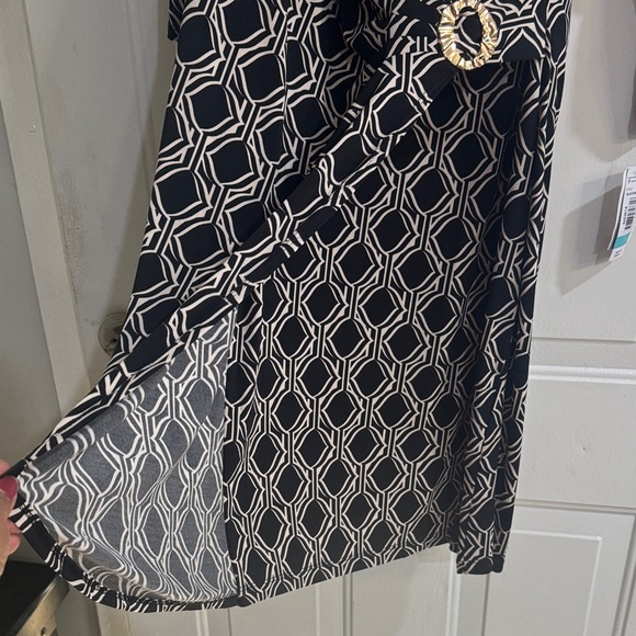 R&M Richards Black and White Long Sleeve Dress - Picture 5 of 9